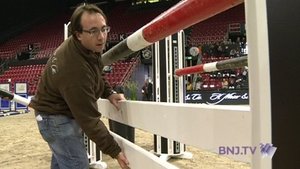 Sous les foulées de chevaux, les bras du CSI de Bâle