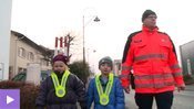 S'arrêter, regarder, écouter, marcher