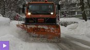 Chasses-neige à pied d'oeuvre à La Tchaux